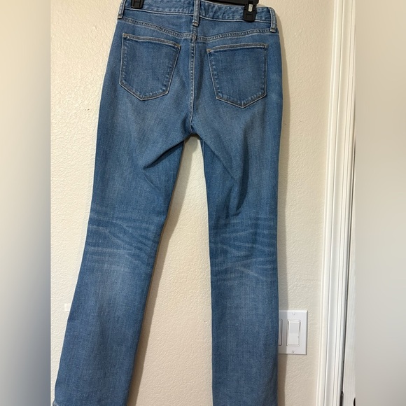 GAP Perfect Boot Jeans, Medium Wash with Subtle Fading. High Rise. Size 27 - Picture 2 of 10